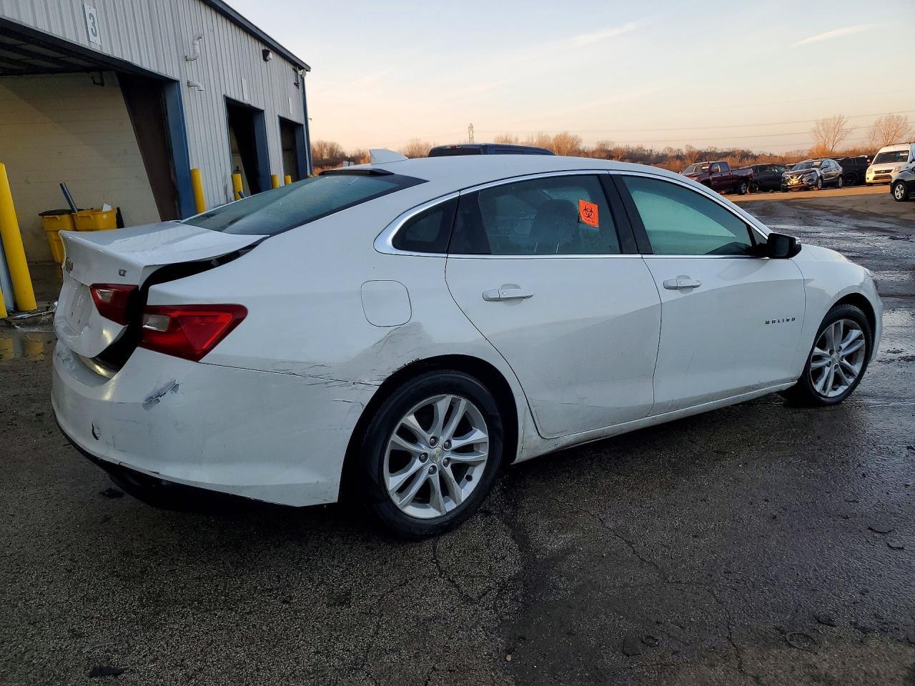 2017 Chevrolet Malibu Lt - Фото 3