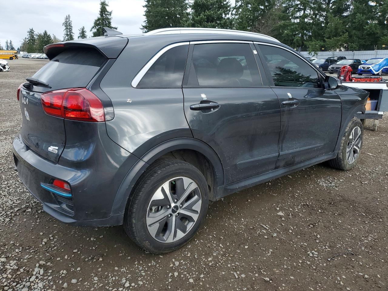 2022 Kia Niro Ev Ex - Image 3