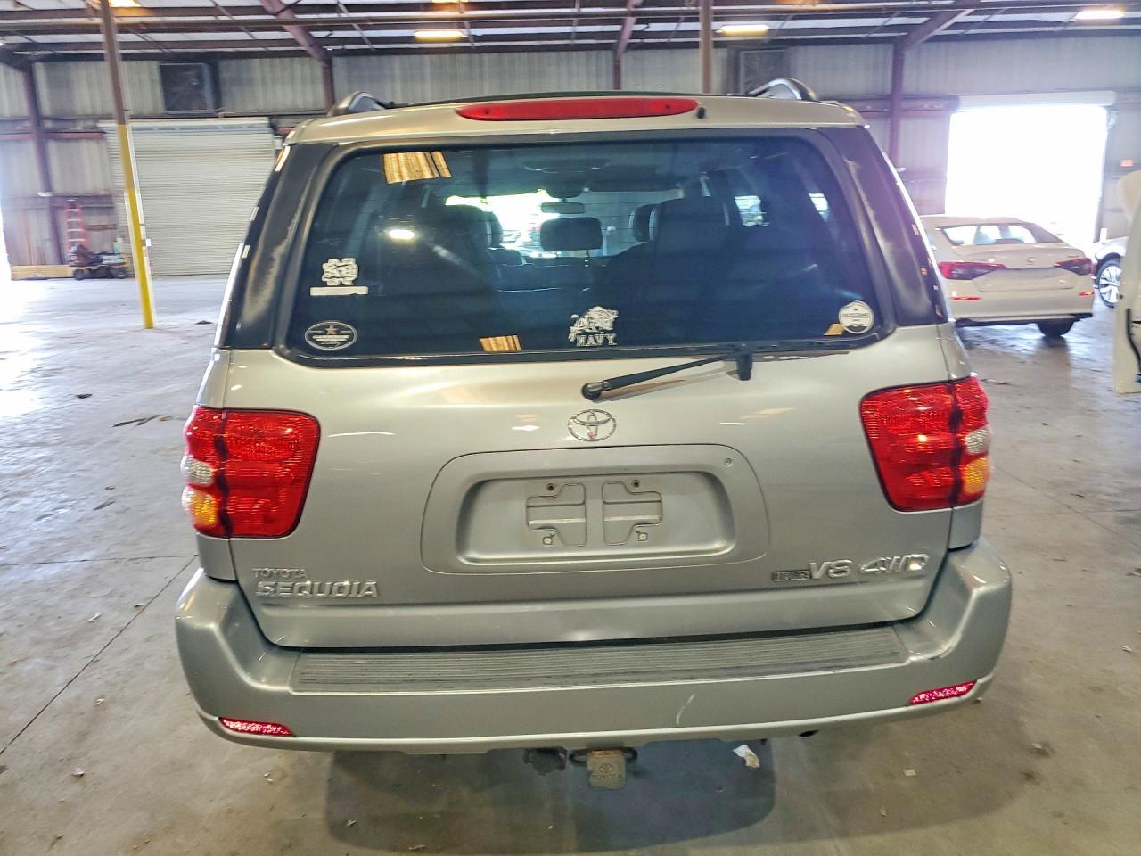 2003 Toyota Sequoia Sr5 - Image 6