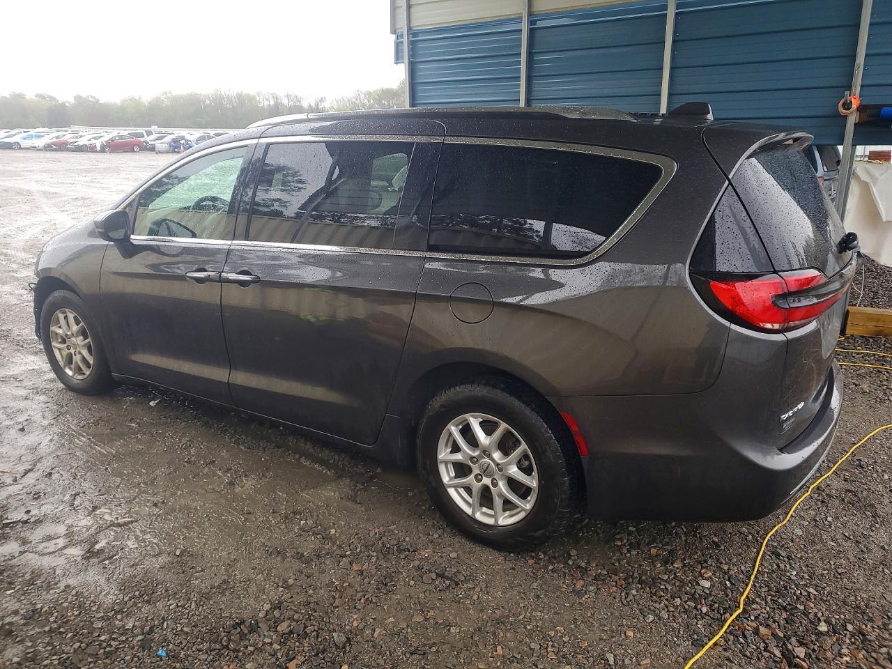2021 Chrysler Pacifica Touring L - Фото 2