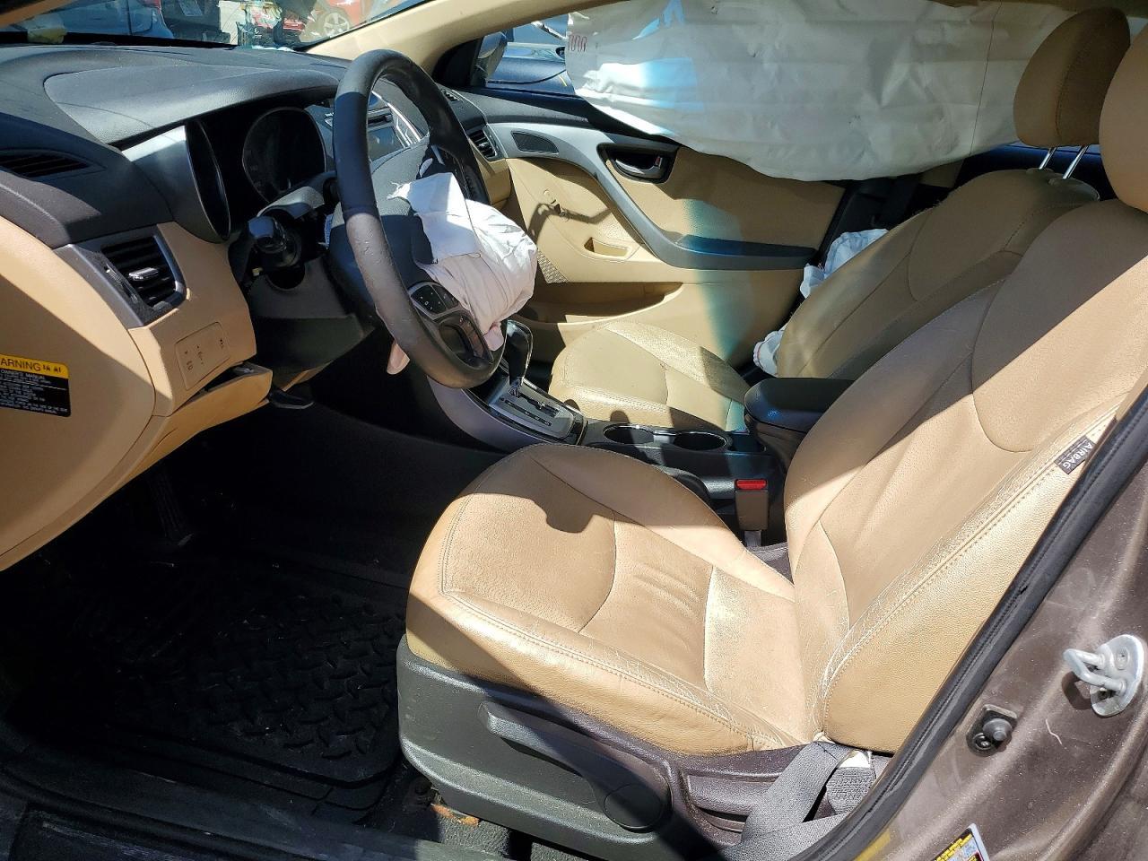 2012 Hyundai Elantra Limited - Image 7