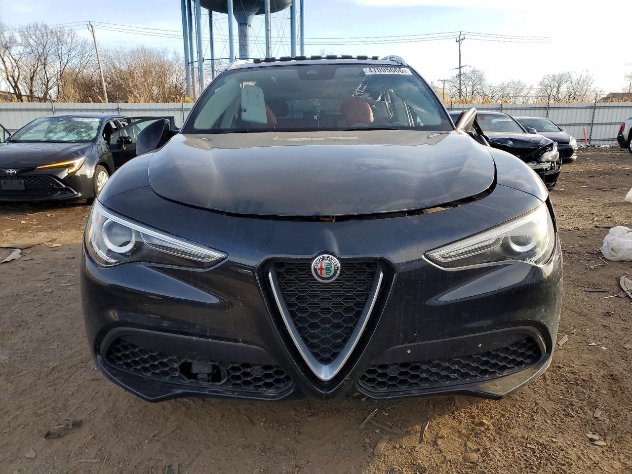 2021 Alfa Romeo Stelvio Ti - Фото 5