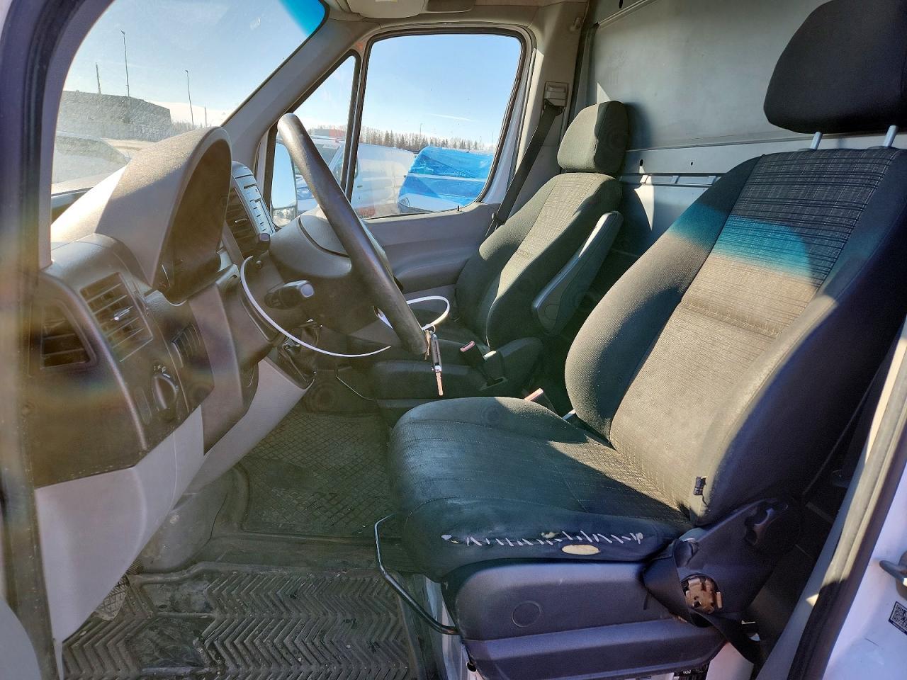 2016 Mercedes Benz Sprinter 2500 - Фото 7