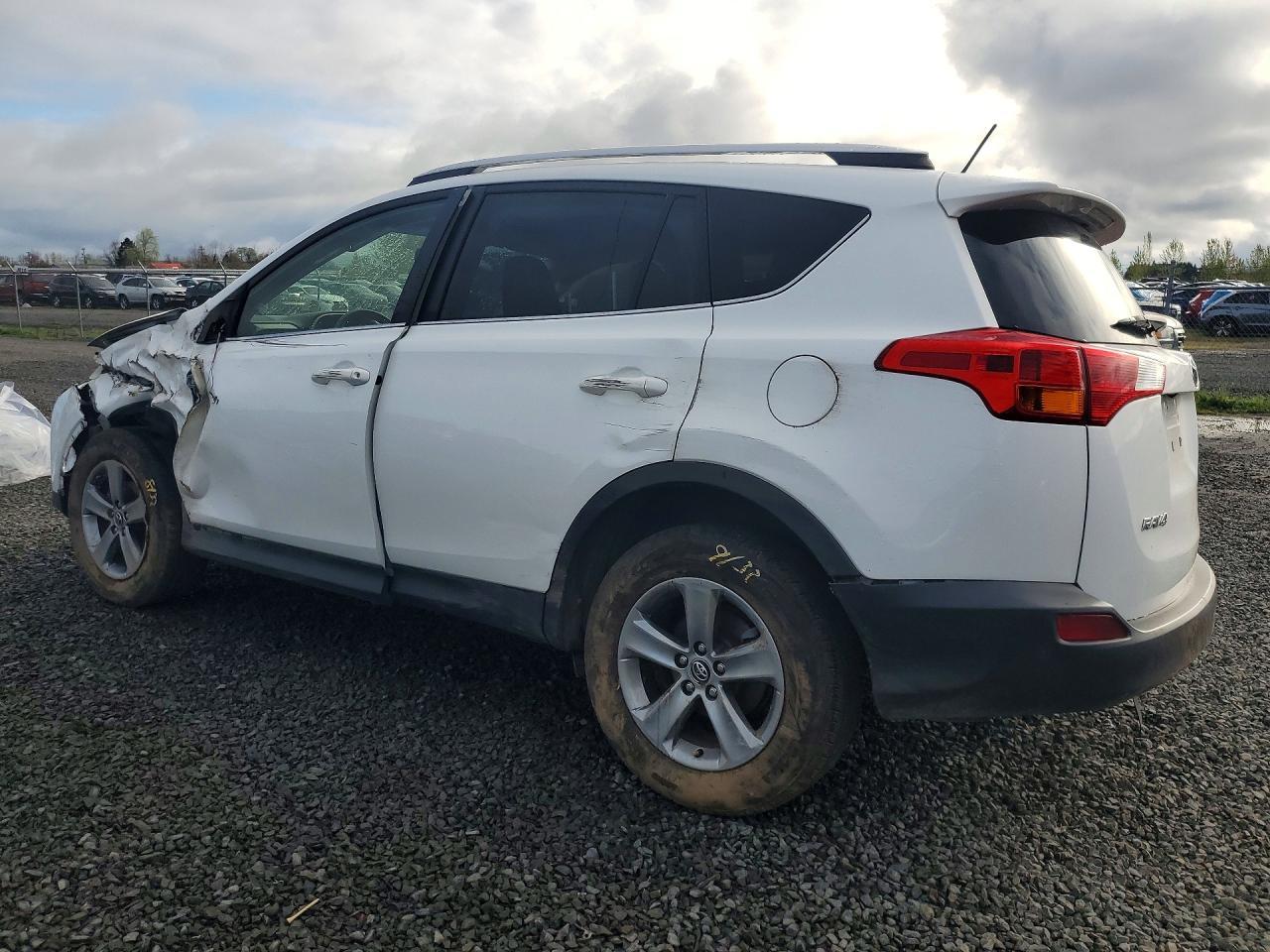 2015 Toyota Rav4 Xle - Фото 2