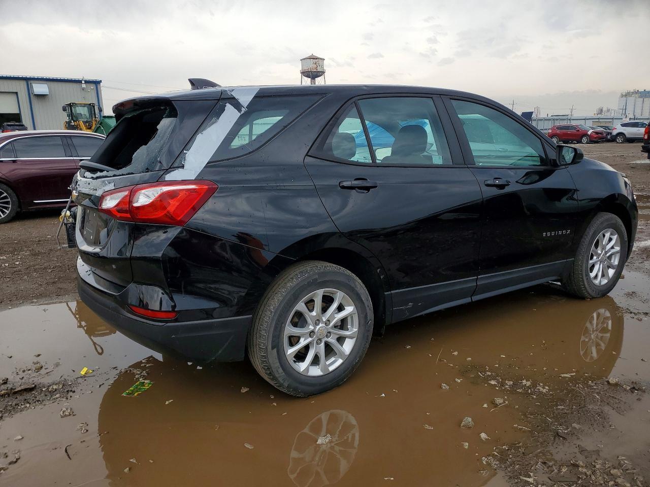 2021 Chevrolet Equinox Ls - Фото 3