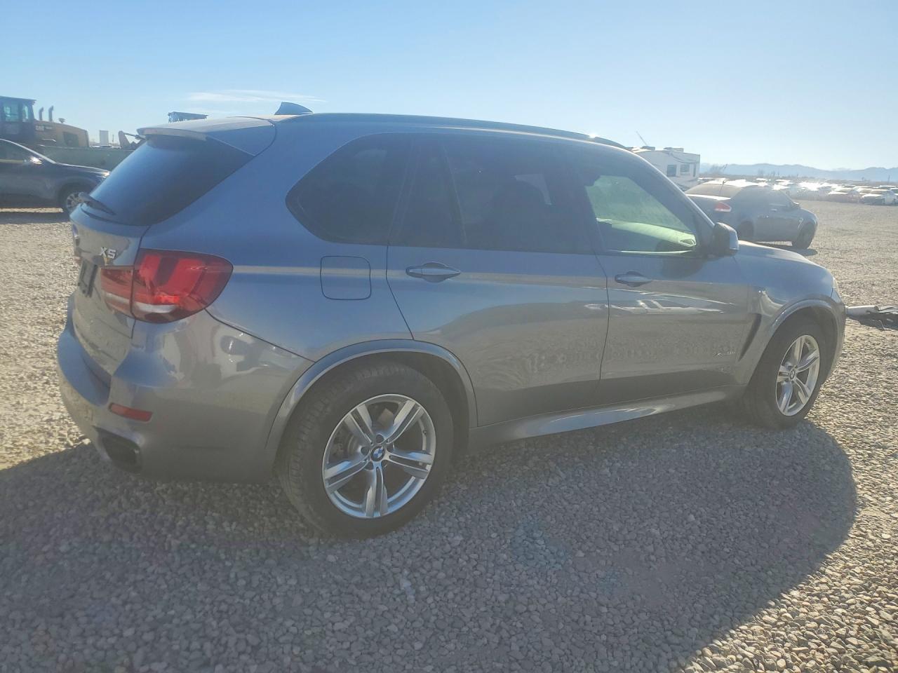 2016 BMW X5 xDrive50I - Image 3