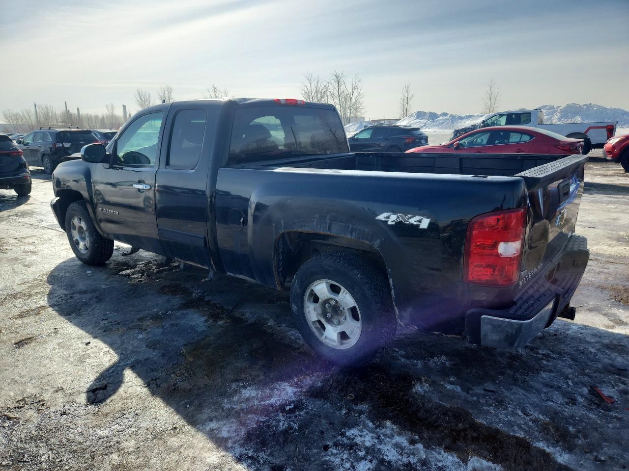 2010 Chevrolet Silverado K1500 Lt - Image 2