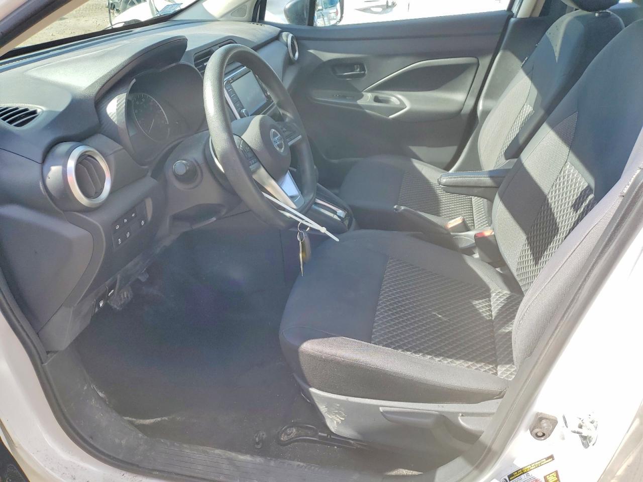 2020 Nissan Versa S - Фото 7