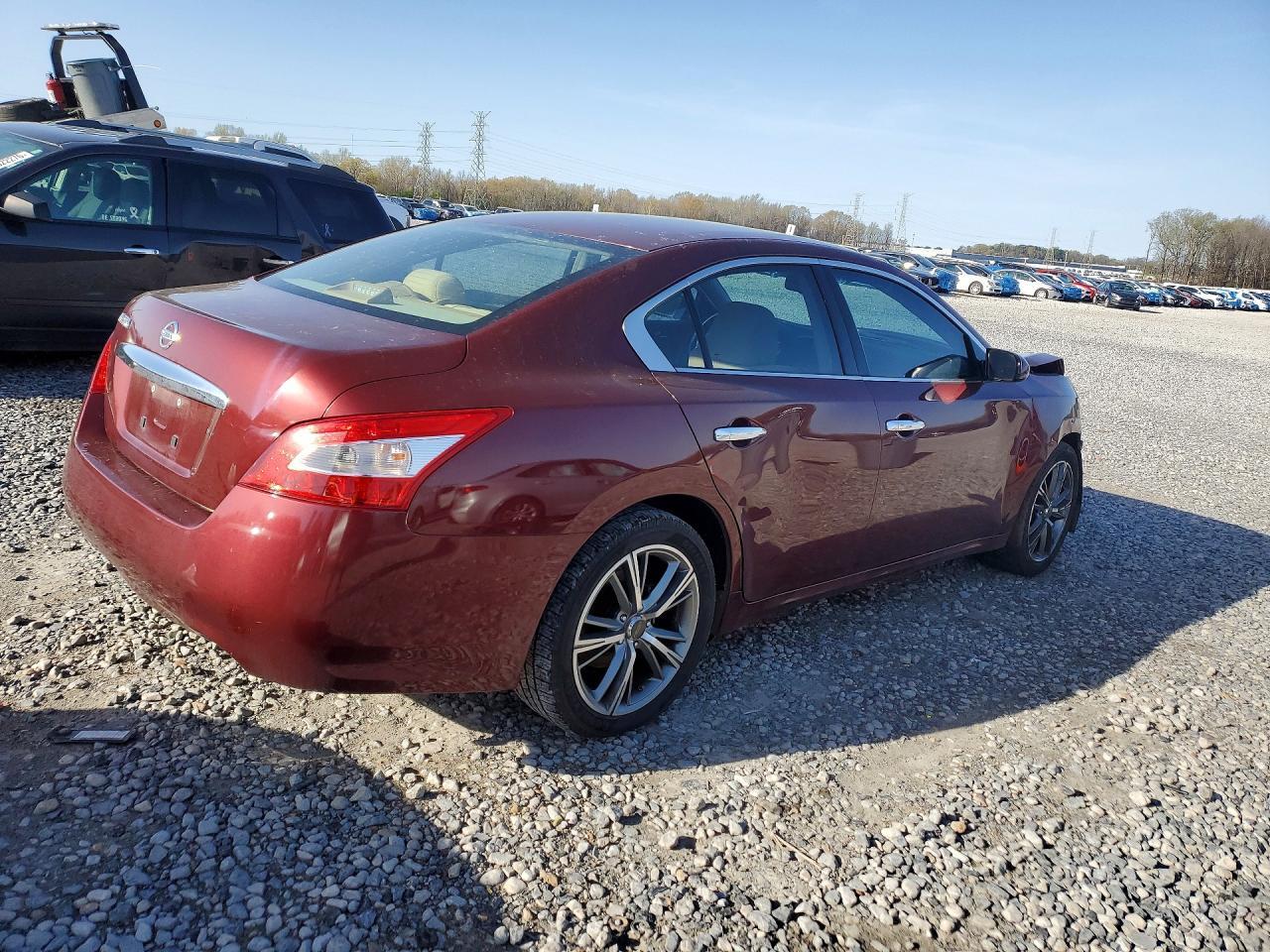 2011 Nissan Maxima 3.5 S - Image 3
