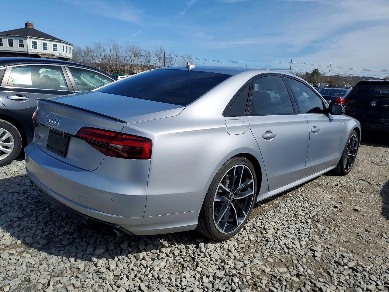 2017 Audi S8 Plus Quattro - Фото 3