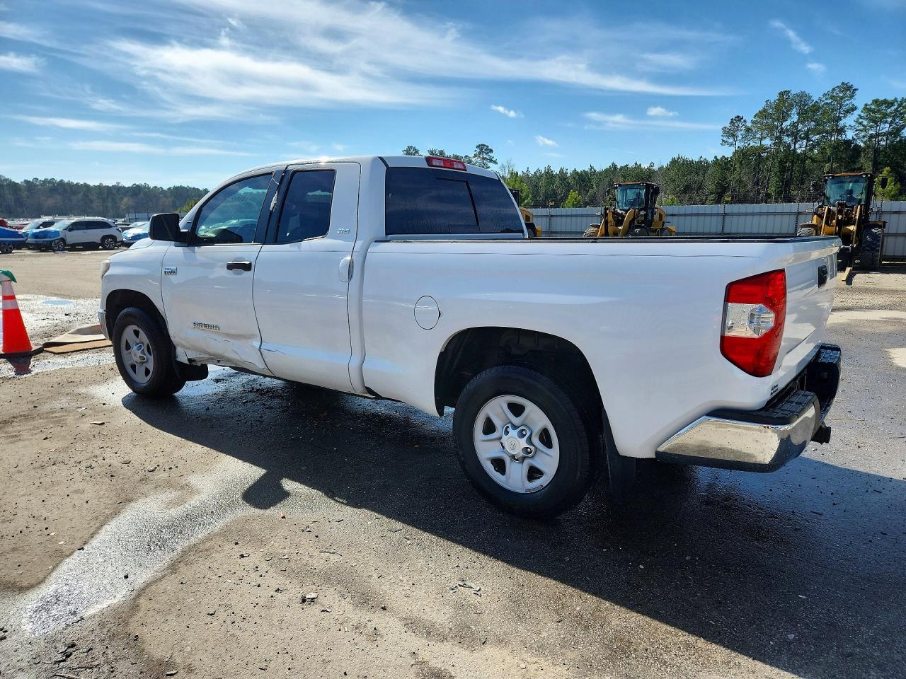 2018 Toyota Tundra Sr5 - Фото 2