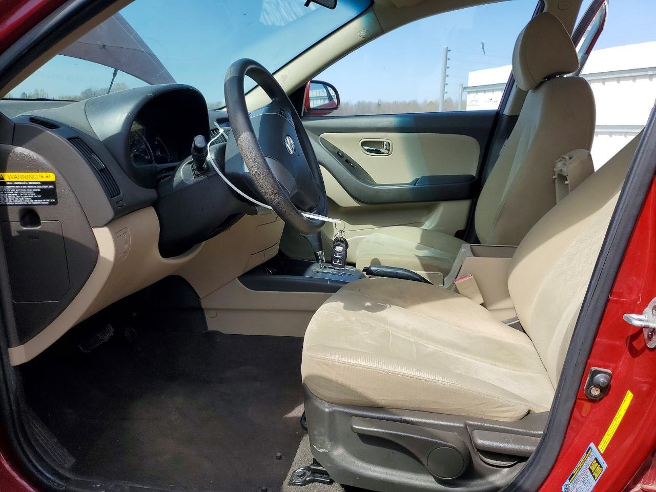 2010 Hyundai Elantra - Фото 7
