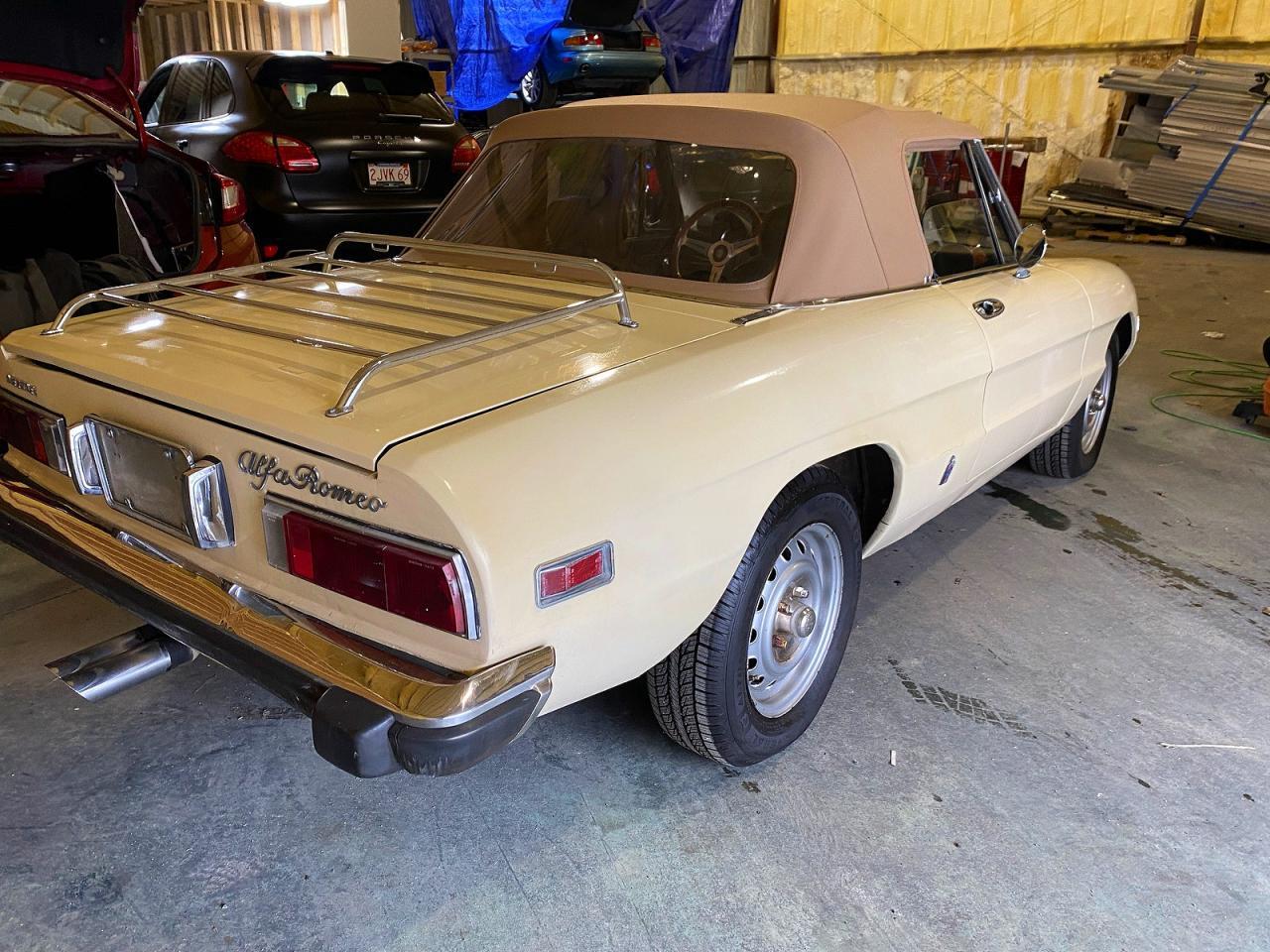 1973 Alfa Romeo Spider - Фото 4
