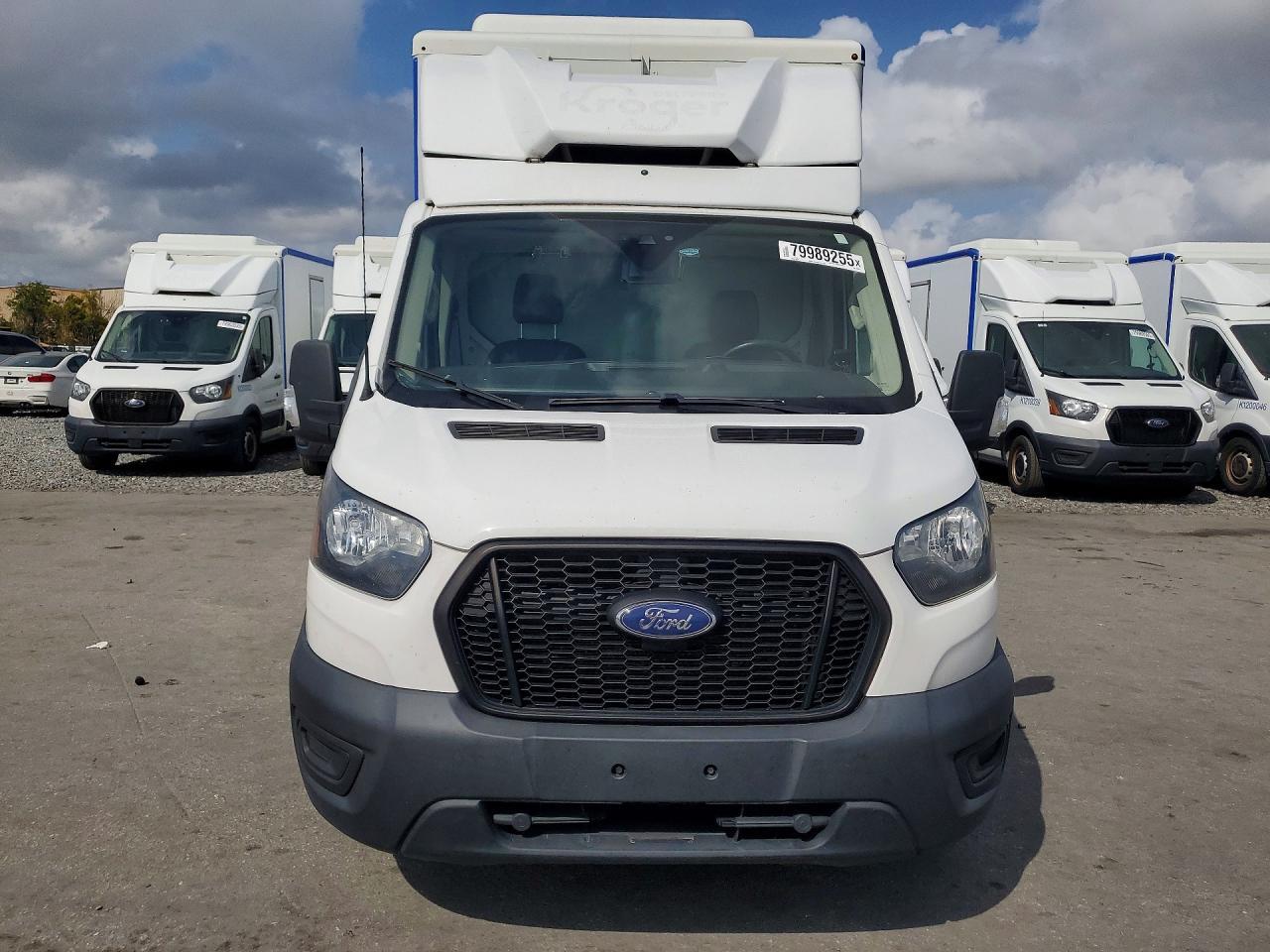 2020 Ford Transit Delivery Truck - Фото 5