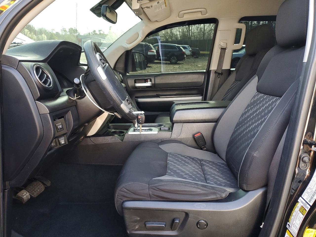 2019 Toyota Tundra Sr5 - Image 7