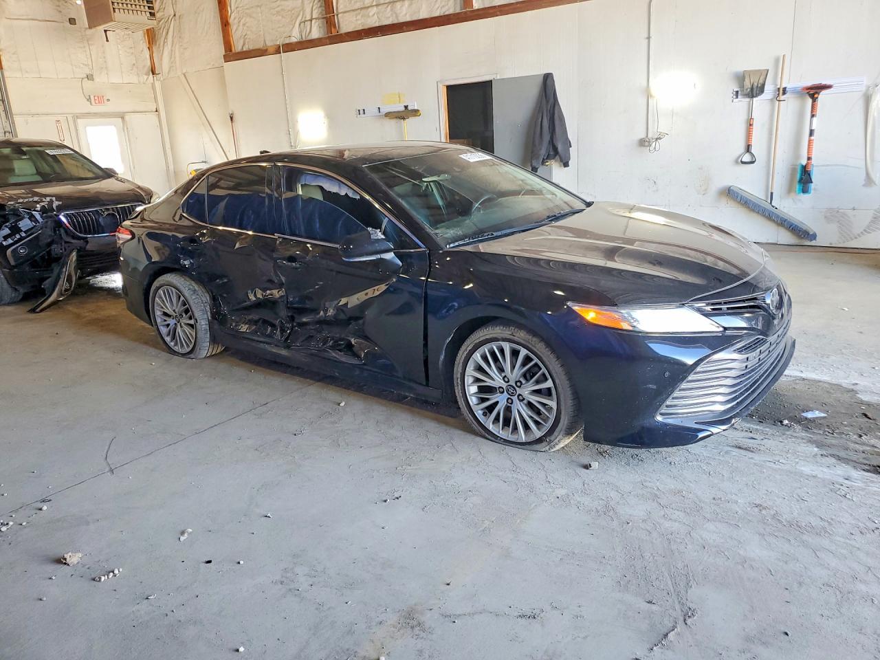 2018 Toyota Camry Xle - Фото 4