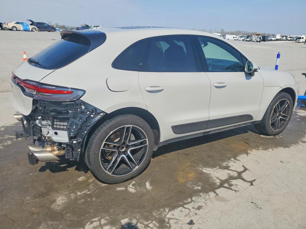 2021 Porsche Macan S - Image 3