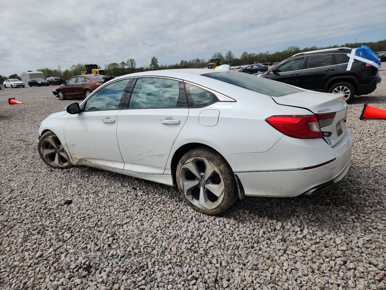 2018 Honda Accord Touring - Фото 2