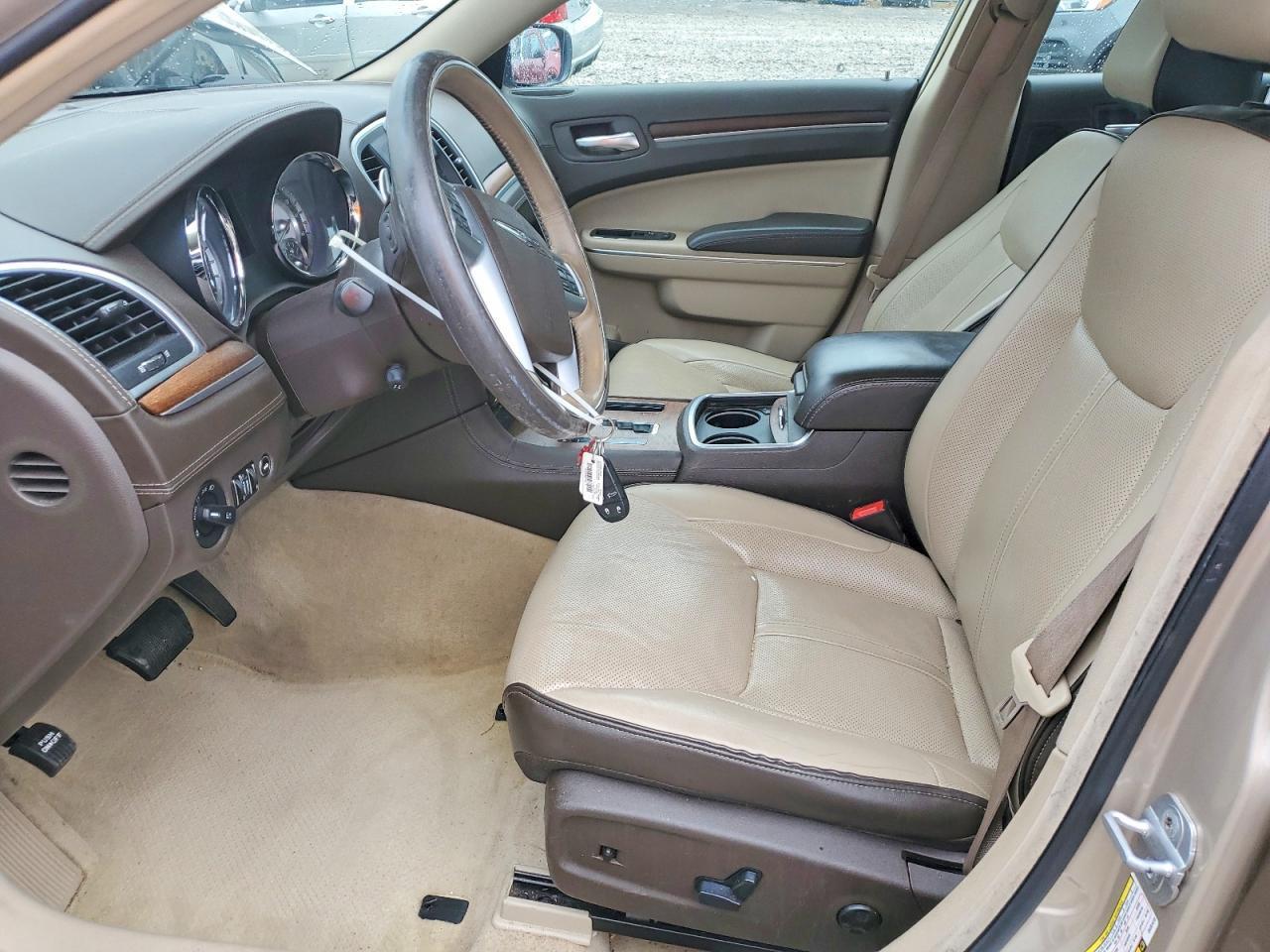 2012 Chrysler 300C Luxury - Фото 7