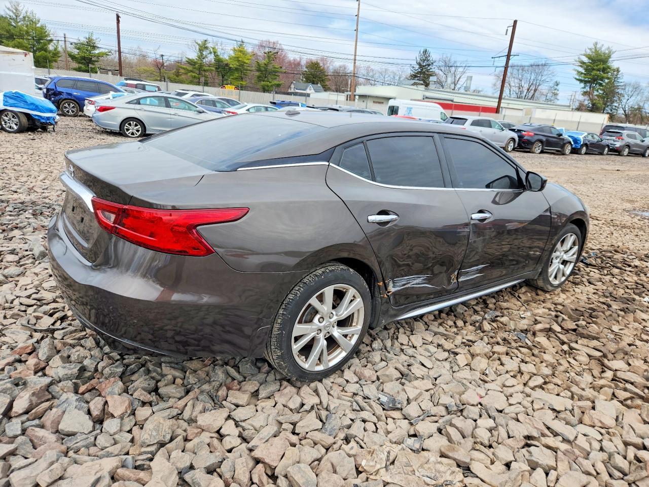 2016 Nissan Maxima 3.5 S - Image 3