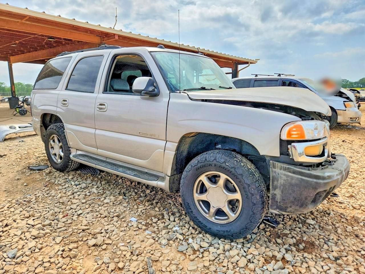 2005 GMC Yukon Denali - Фото 4