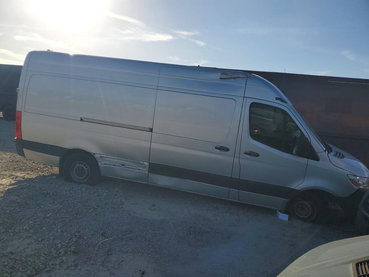 2023 Mercedes Benz Sprinter 2500 Delivery Van - Image 4