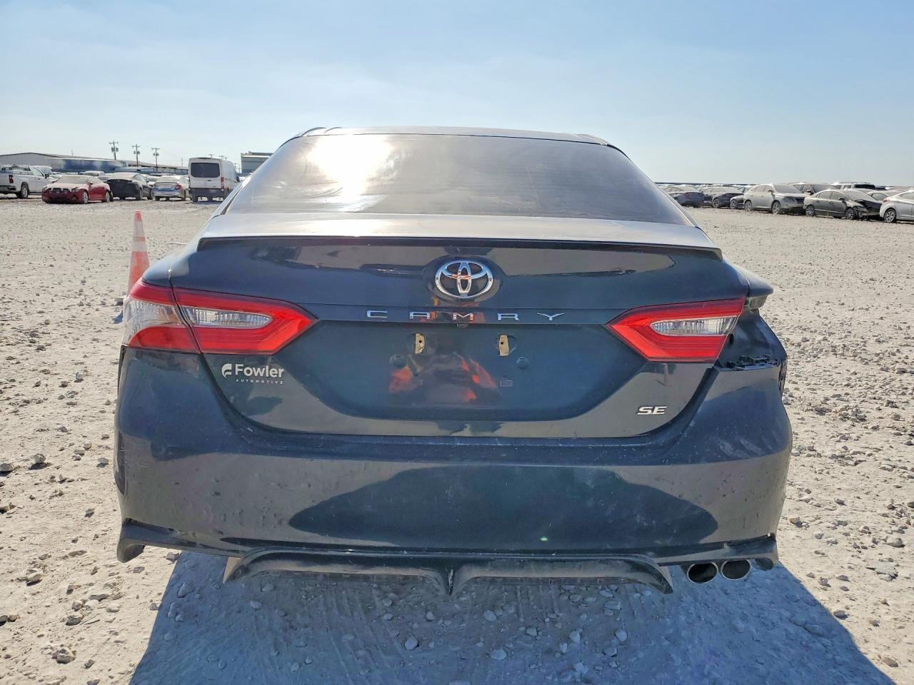 2018 Toyota Camry Se - Фото 6