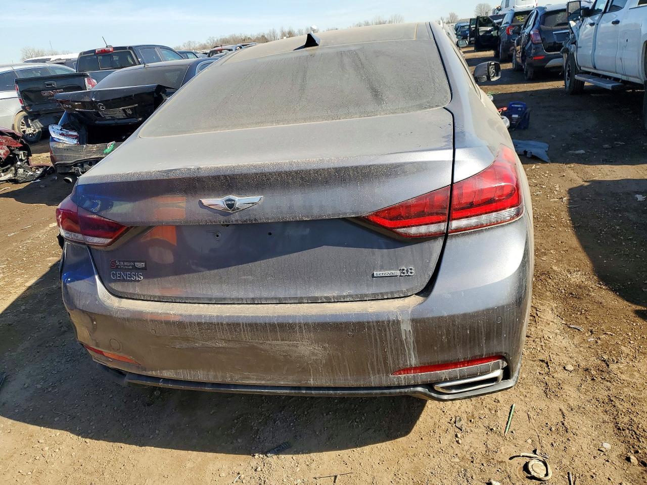 2015 Hyundai Genesis 3.8L - Image 6