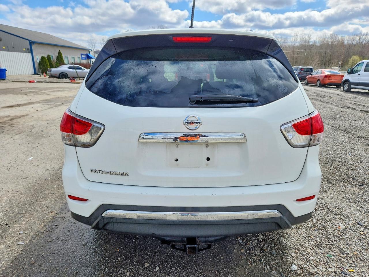 2016 Nissan Pathfinder S - Фото 6