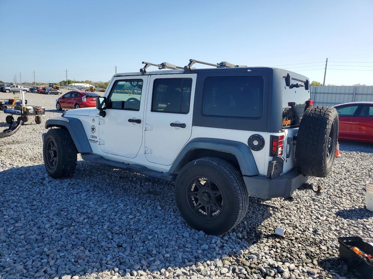 2014 Jeep Wrangler Unlimited Sport - Фото 2