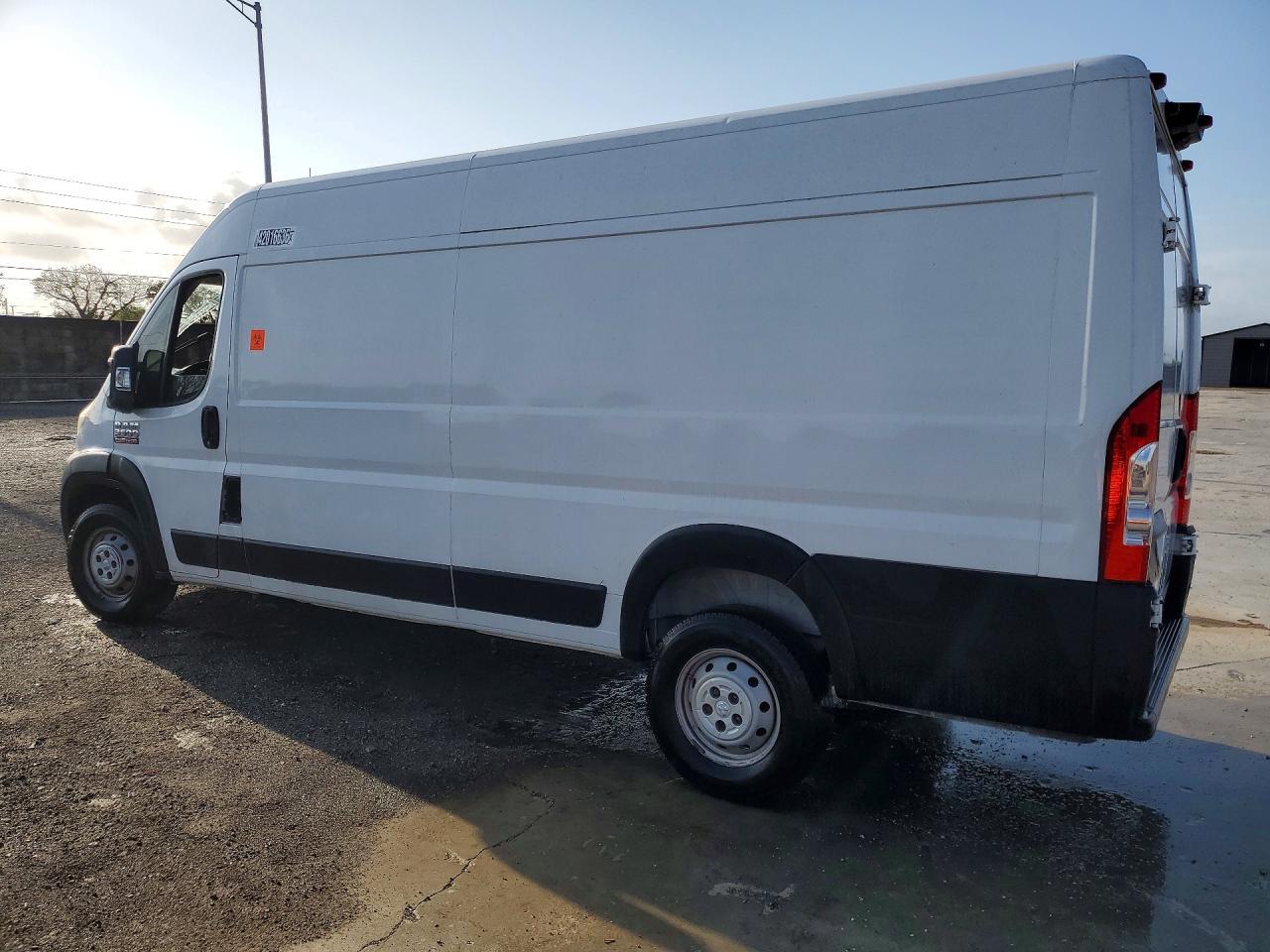 2019 Ram Promaster 3500 Delivery Van - Фото 2