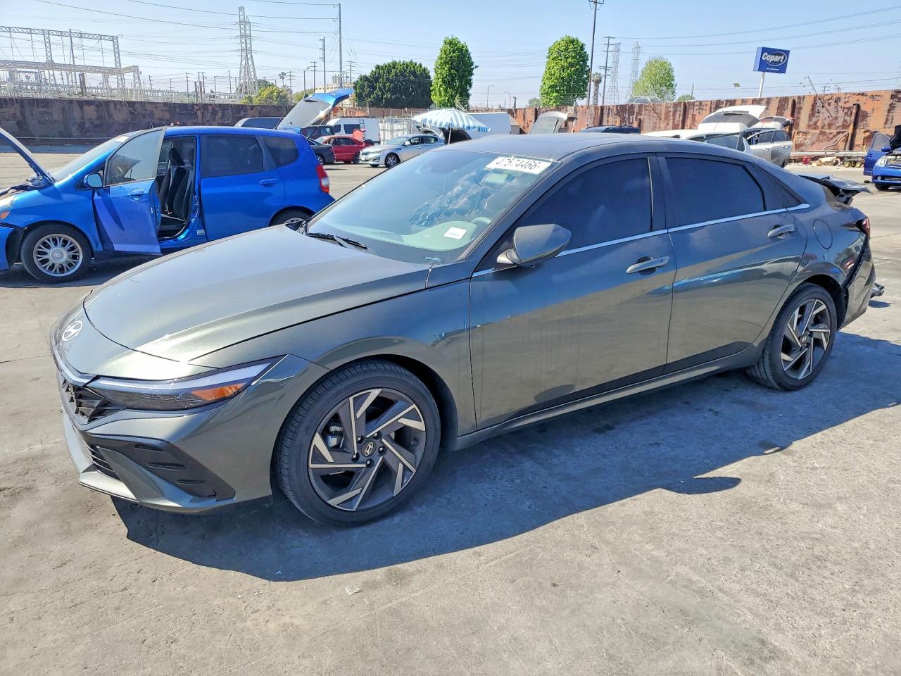 2025 Hyundai Elantra Sel Convenience