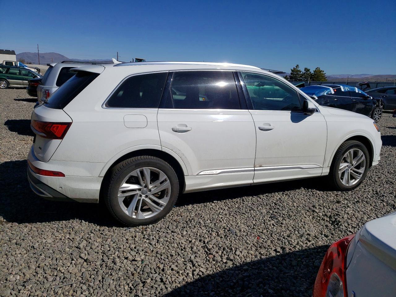 2020 Audi Q7 Premium Plus - Фото 3