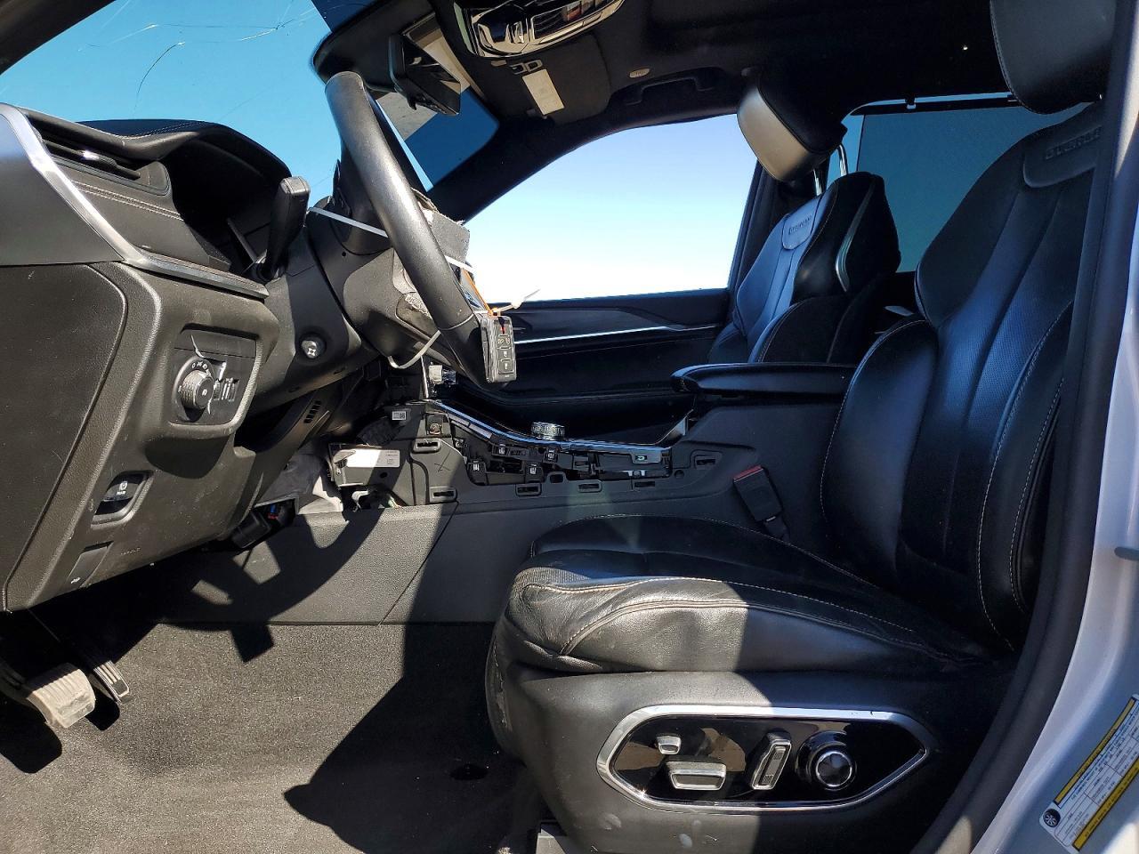 2021 Jeep Grand Cherokee L Overland - Фото 7