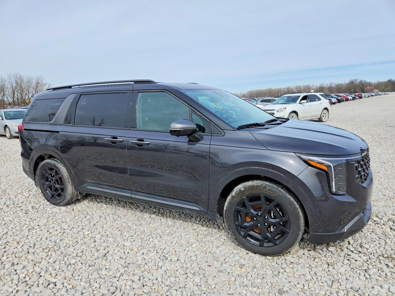 2025 Kia Carnival Sx - Image 4