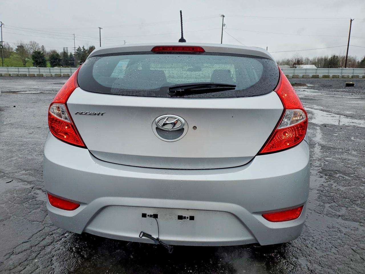 2017 Hyundai Accent Se - Image 6