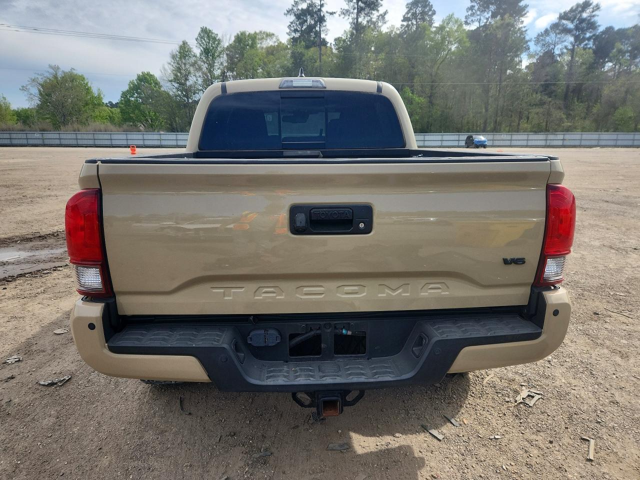 2018 Toyota Tacoma Sr V6 - Image 6
