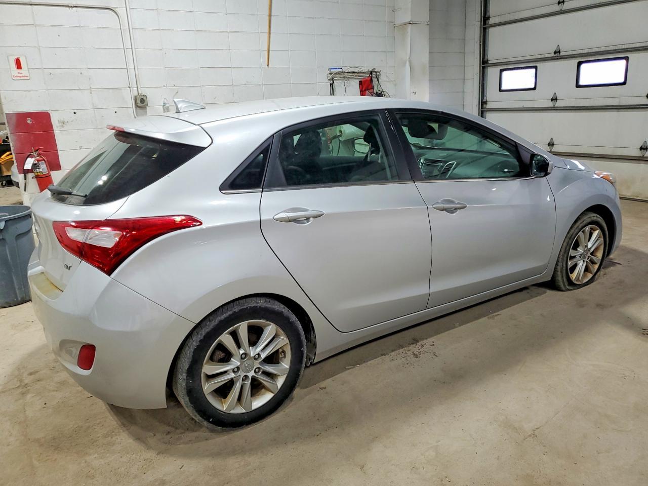 2013 Hyundai Elantra Gt Base - Image 3