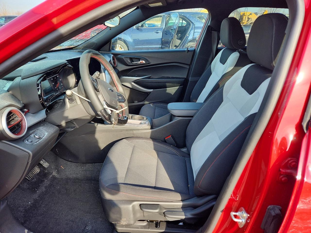 2026 Chevrolet Trax 1Rs - Фото 7