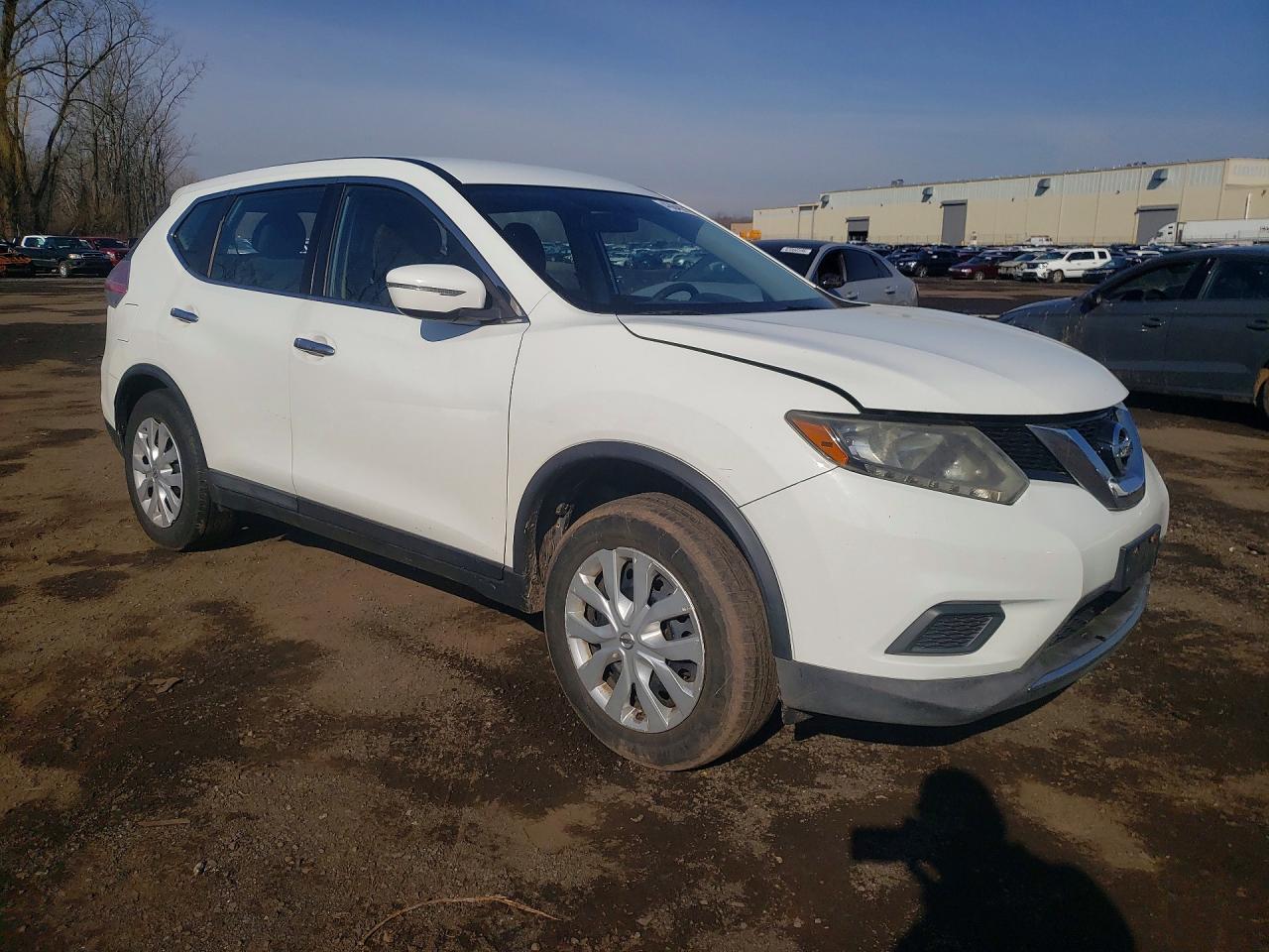 2015 Nissan Rogue S - Фото 4