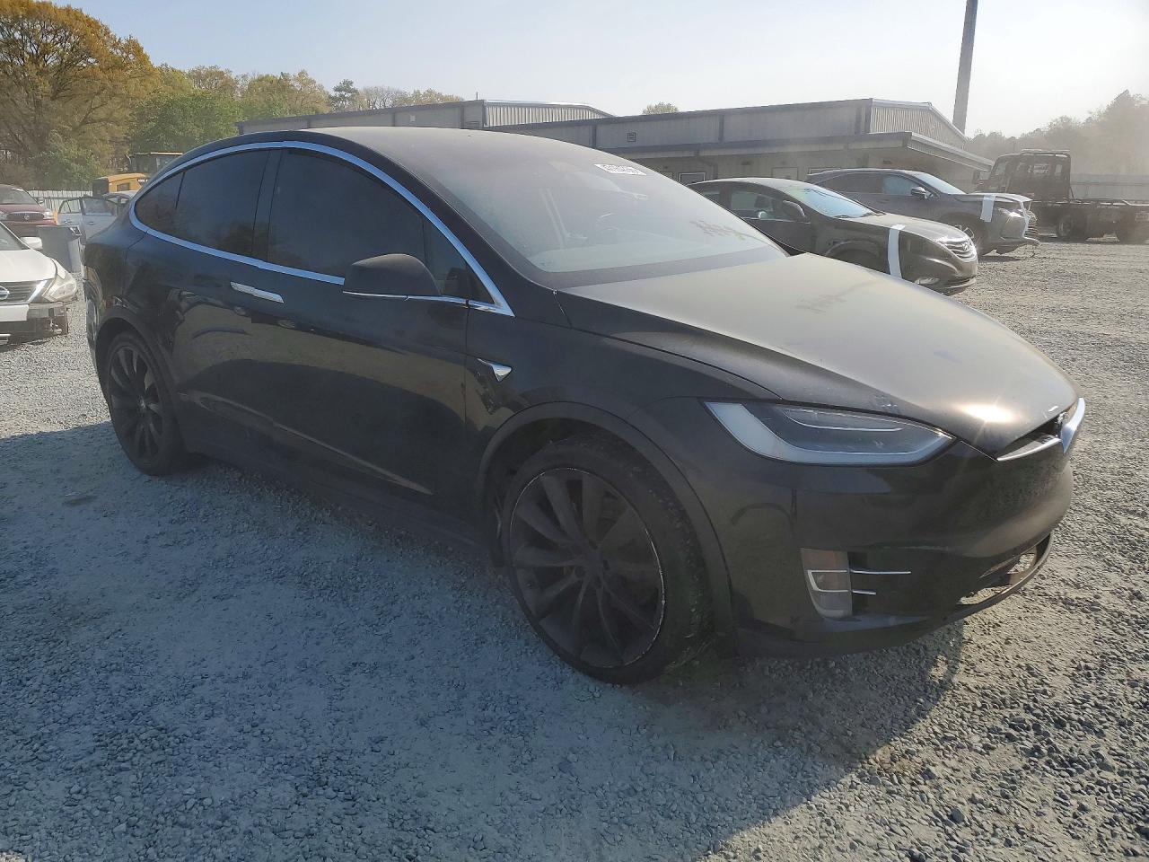 2016 Tesla Model X - Фото 4