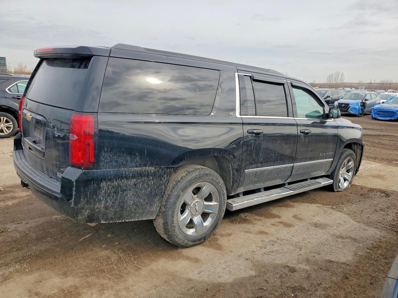 2018 Chevrolet Suburban K1500 Lt - Image 3