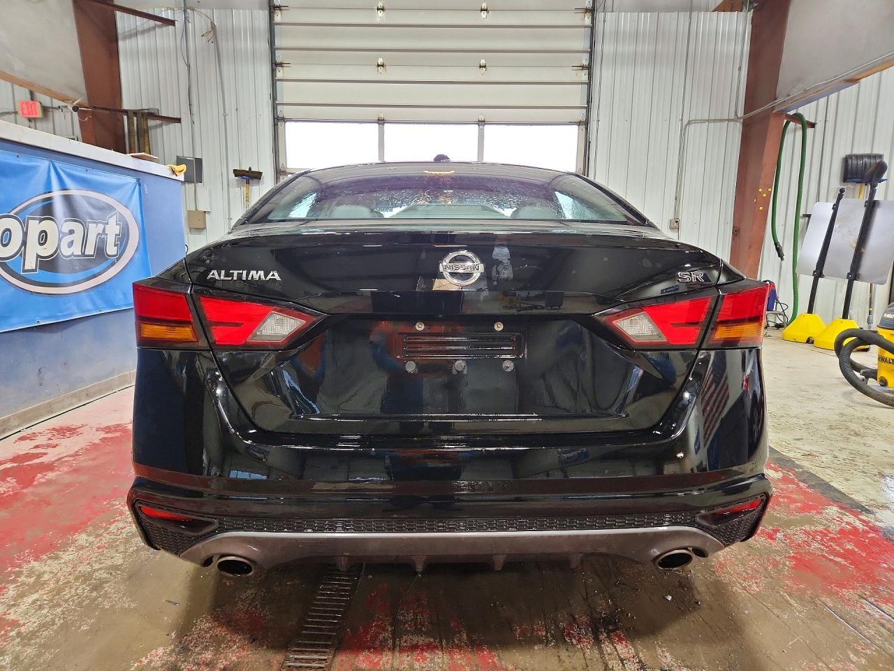2019 Nissan Altima Sr - Image 6