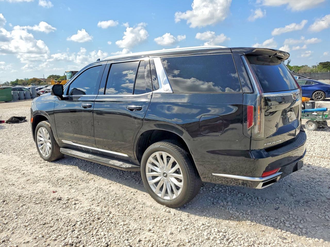 2024 Cadillac Escalade Luxury - Фото 2