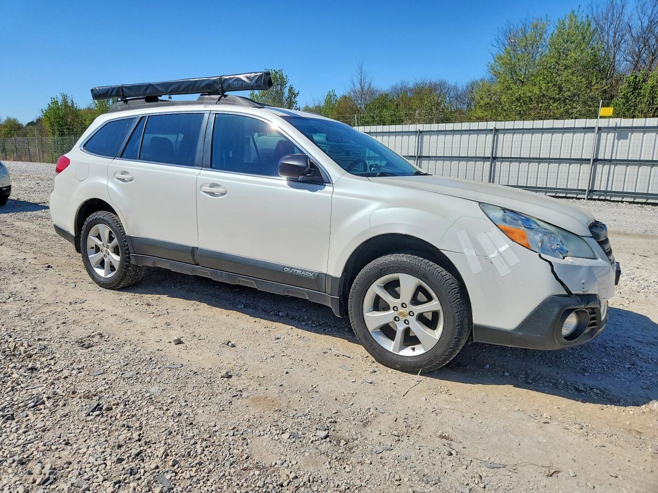 2014 Subaru Outback 2.5I - Image 4