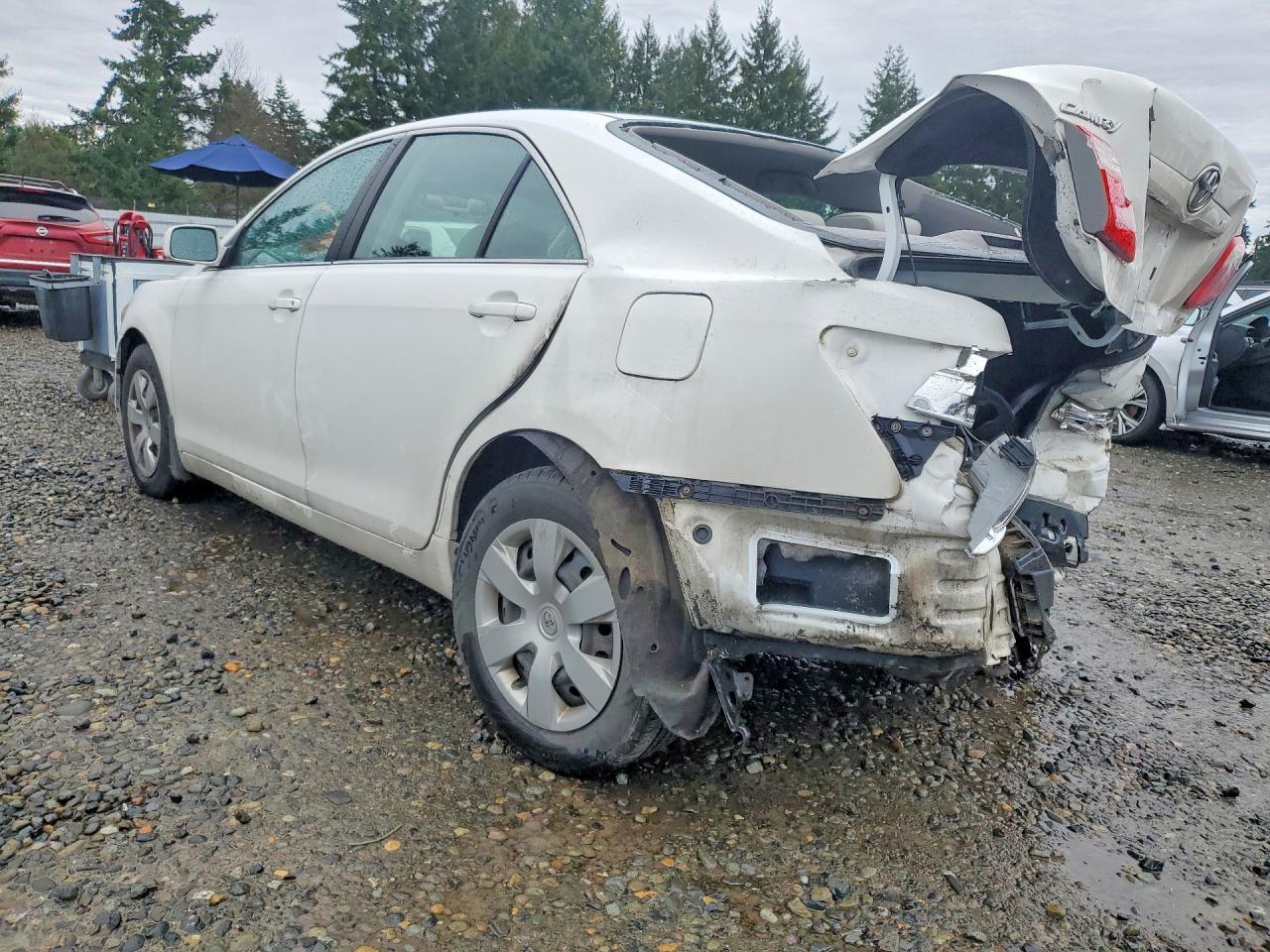 2008 Toyota Camry Le - Image 2