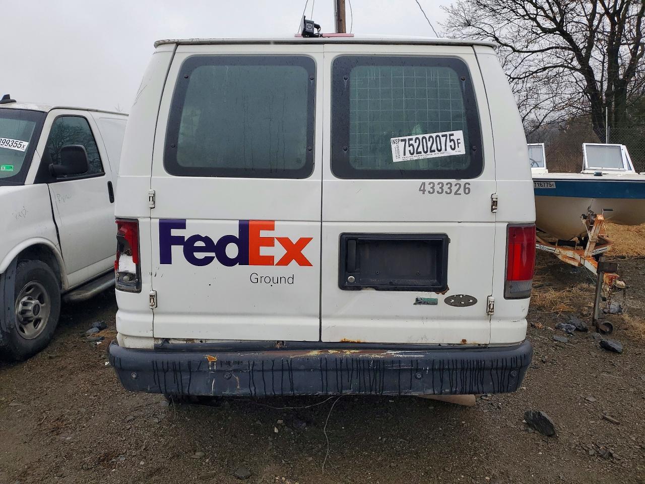 2009 Ford Econoline E250 Van - Image 6