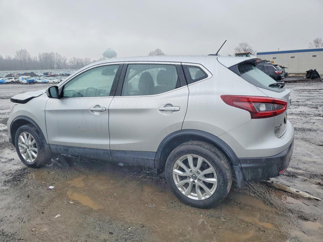 2021 Nissan Rogue - Image 2