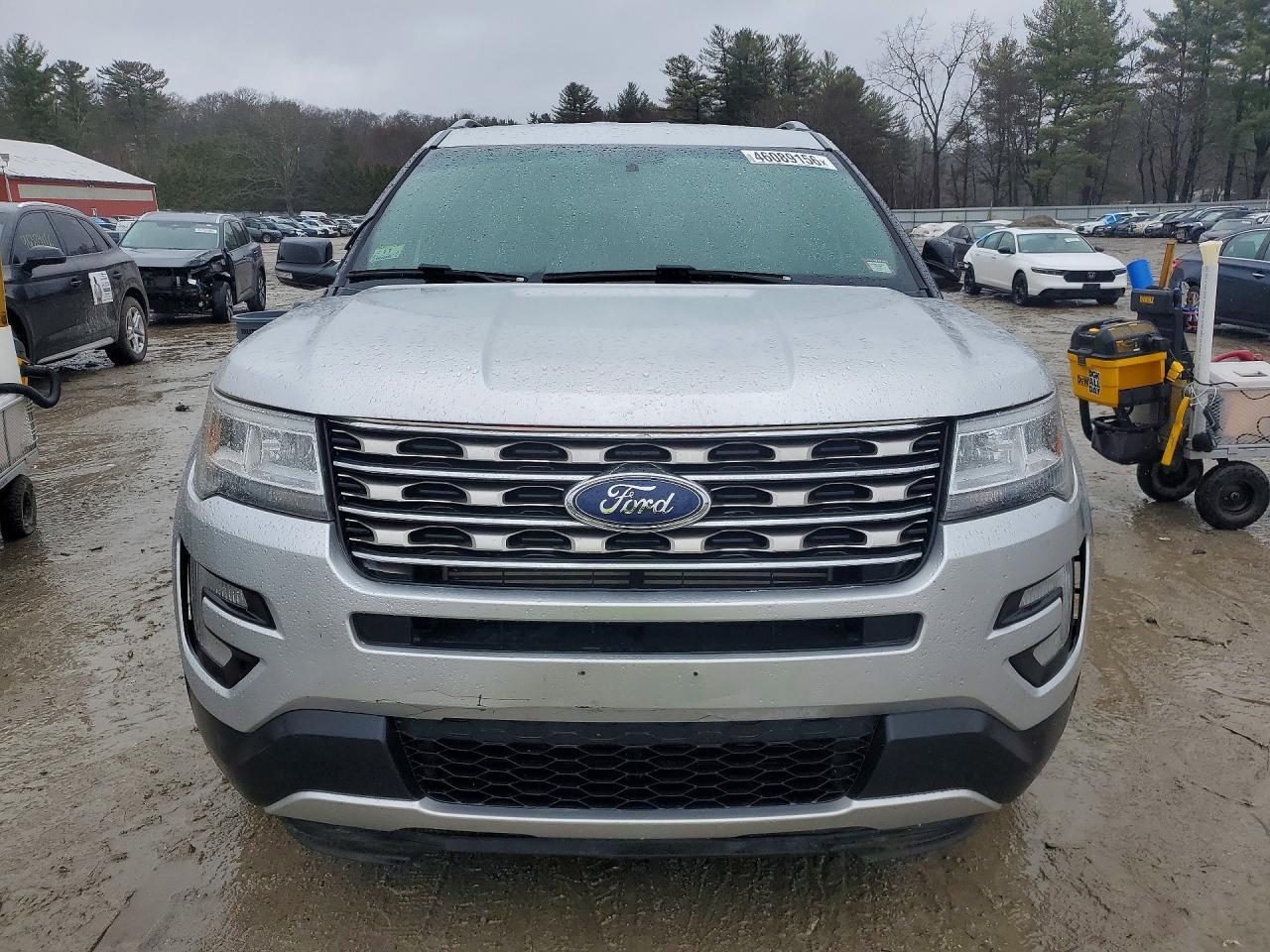 2017 Ford Explorer Xlt - Image 5