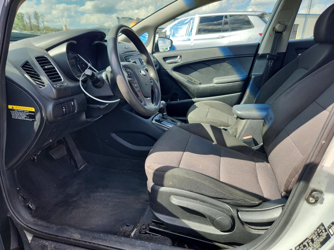 2017 Kia Forte Lx - Image 7